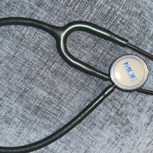 MD ONE EPOCH TITANIUM ADULT STETHOSCOPE - VULCAN - CARBON FIBER/BLACKOUT